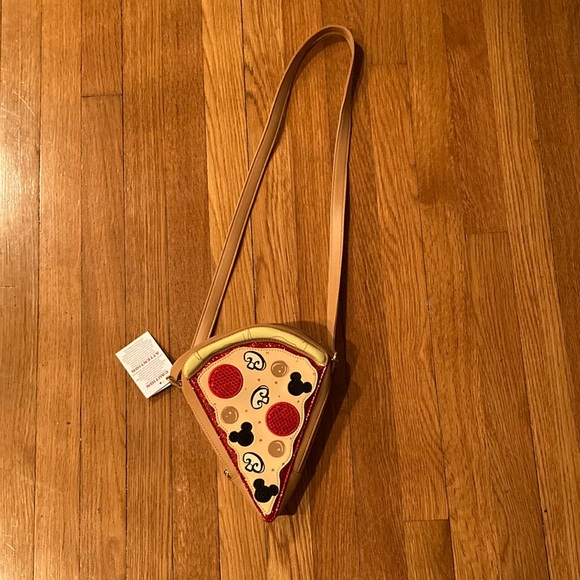 Disney Handbags - Disneys Epcot pizza purse NWT